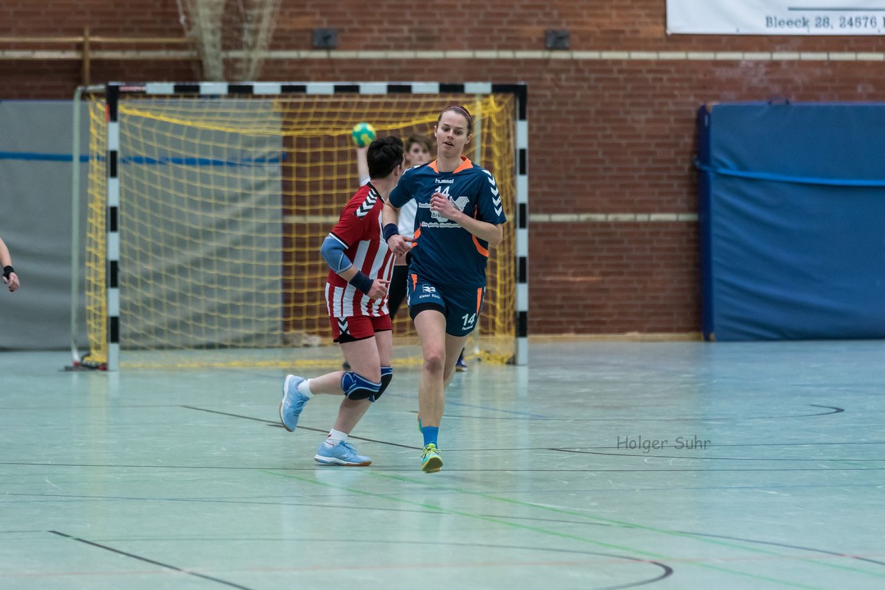 Bild 181 - Frauen Bramstedter TS - TSV Wattenbek 2 : Ergebnis: 20:24